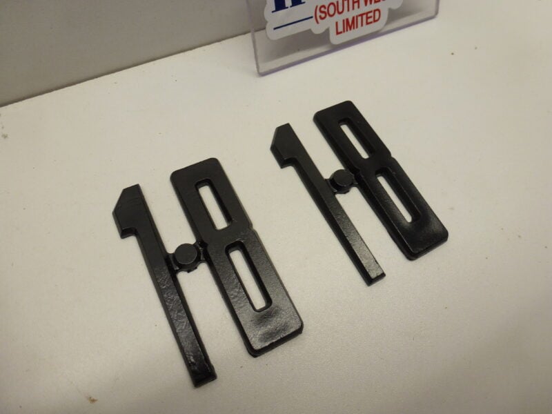 MK2 ESCORT, 1.8, WING BADGE, 3D PRINTED PLASTIC