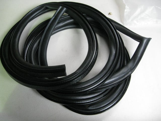 MK2 ESCORT, FULL RUBBER WINDOW AND DOOR SEAL KIT - Image 7